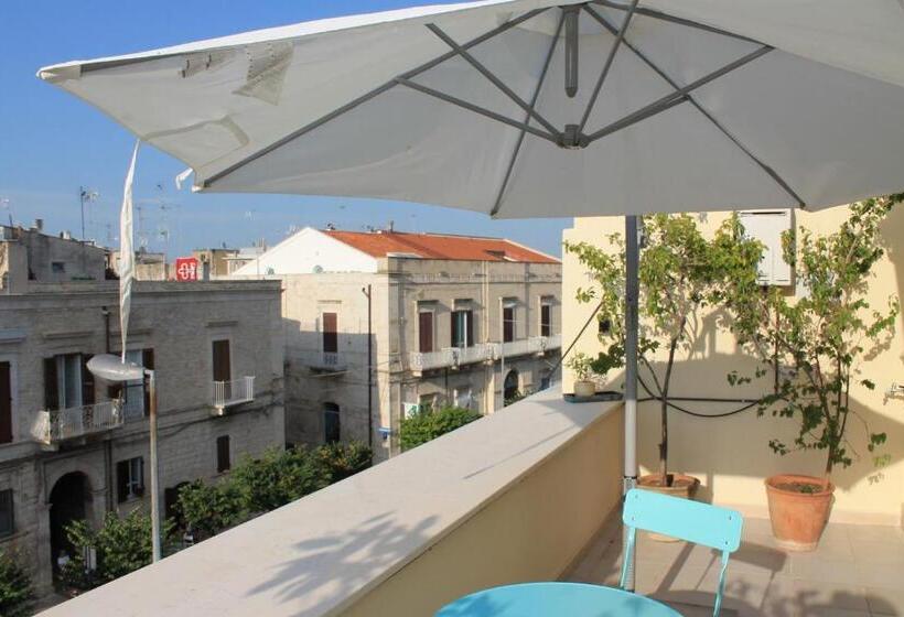 غرفة قياسية مزوَّدة بتراس, A Casa Mia