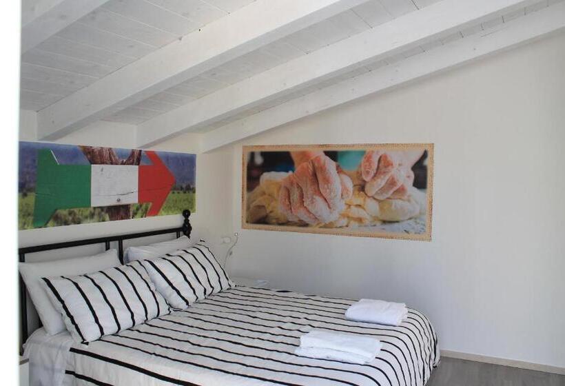 غرفة قياسية مزوَّدة بتراس, A Casa Mia