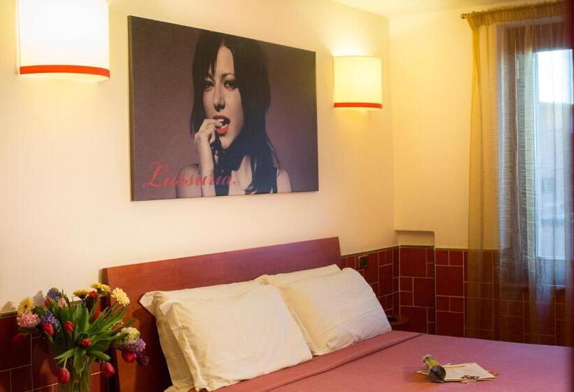 اتاق استاندارد با وان آب گرم, B&b 7 Vizi