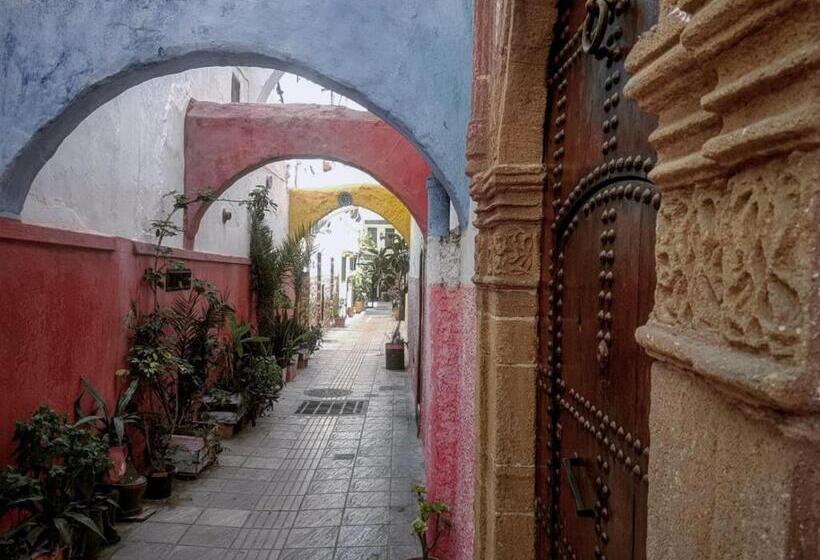 اتاق لوکس, Dar Mayshad Riad   Luxurious Boutique Hotel In The Medina