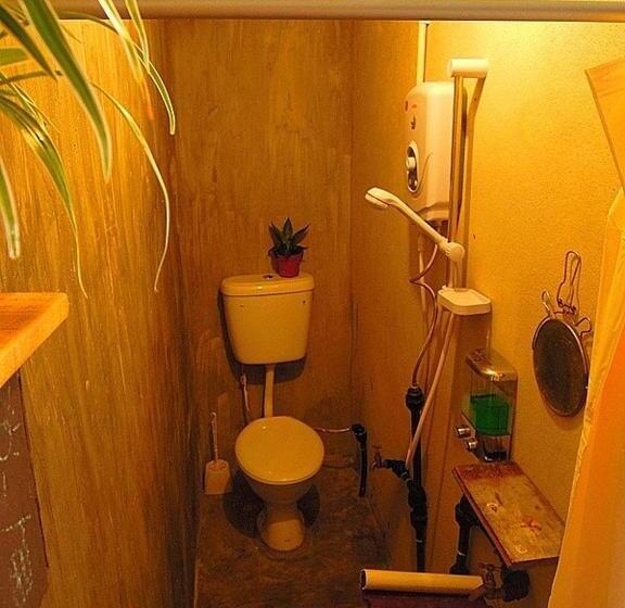 חדר דלוקס, Moontree47