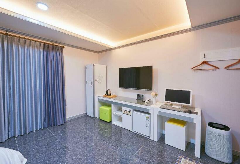 デラックスルーム, Hound Hotel Sangmu