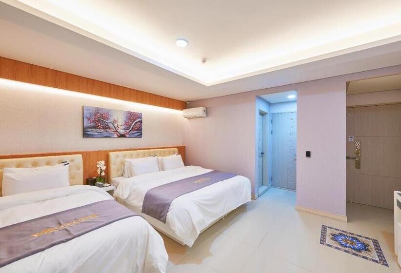 デラックスルーム, Hound Hotel Sangmu