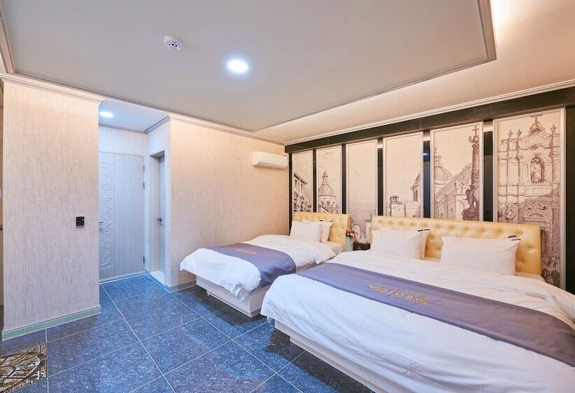 Номер Deluxe, Hound Hotel Sangmu
