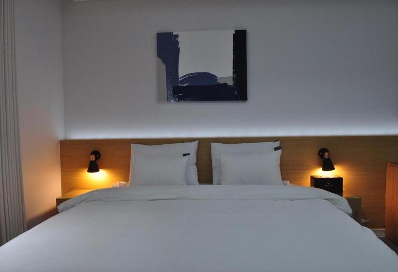 デラックスルーム, Hound Hotel Sangmu