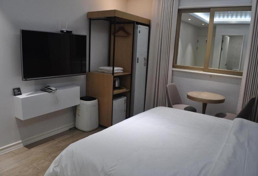 デラックスルーム, Hound Hotel Sangmu