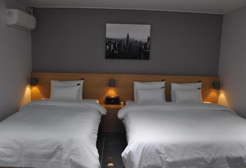 Номер Superior, Hound Hotel Sangmu