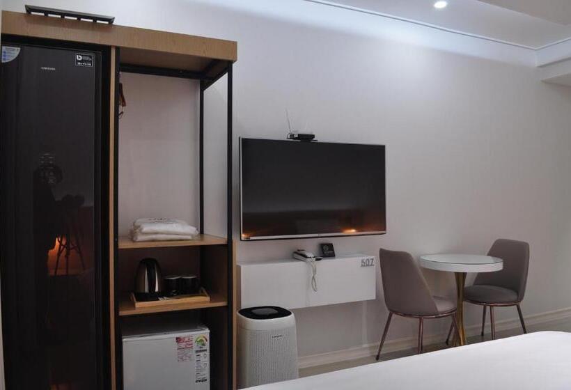 スーペリアールーム, Hound Hotel Sangmu