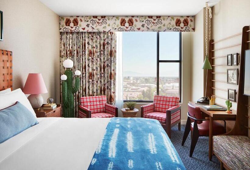 اتاق استاندارد با تخت بزرگ برای معلولان, Graduate By Hilton Tucson