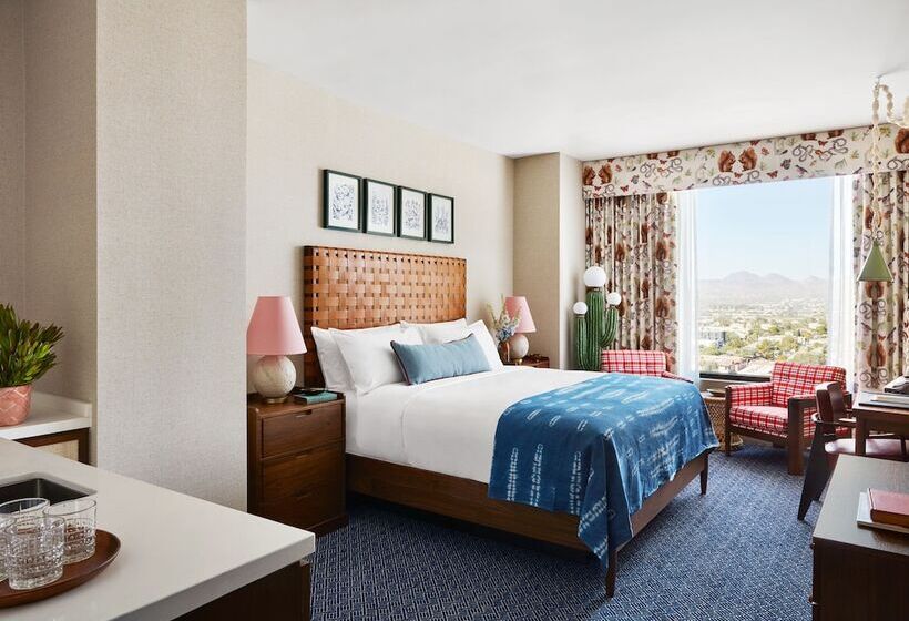 سوئیت برای معلولان, Graduate By Hilton Tucson