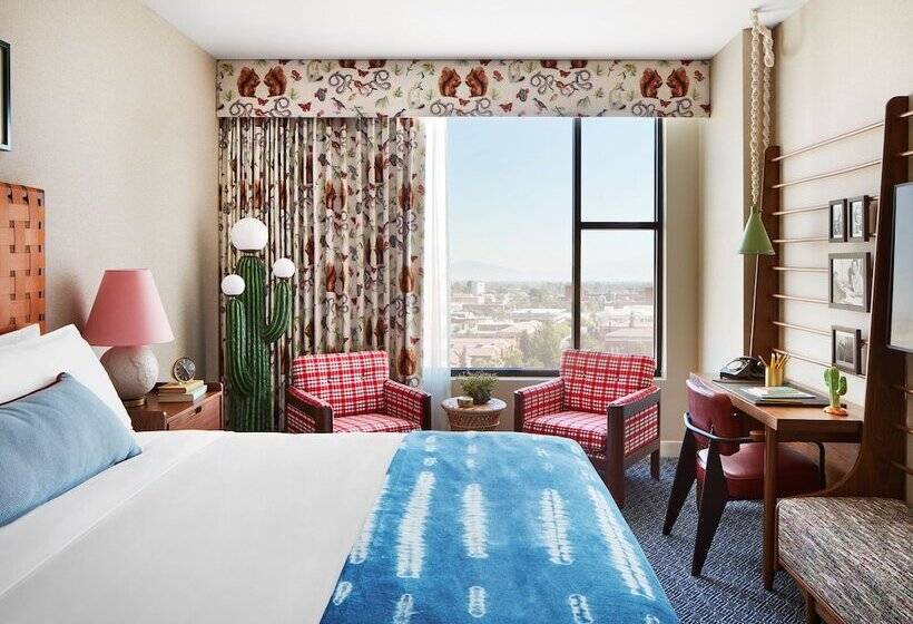 سوئیت برای معلولان, Graduate By Hilton Tucson