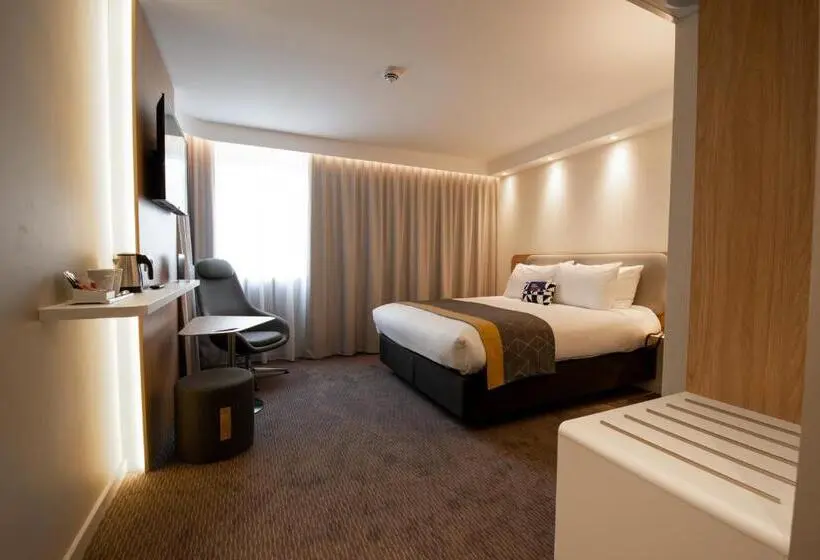 身障者適用スタンダードルーム, Holiday Inn Express   Arcachon   La Teste, An Ihg