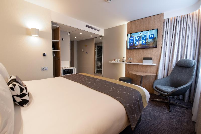 Номер Стандарт Адаптированный для Инвалидов, Holiday Inn Express   Arcachon   La Teste, An Ihg