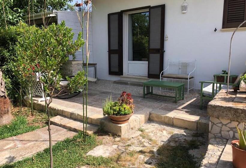 חדר סטנדרט לארבעה, B&b Tenuta La Cornula