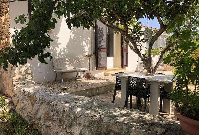 חדר סטנדרט לשלושה, B&b Tenuta La Cornula