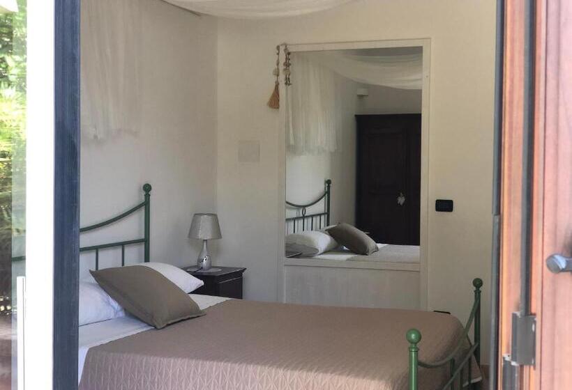 חדר סטנדרט לארבעה, B&b Tenuta La Cornula