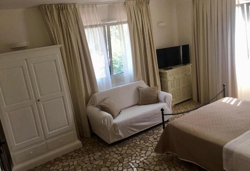 חדר סטנדרט לארבעה, B&b Tenuta La Cornula