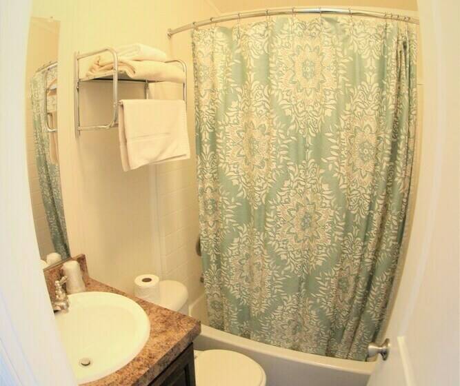 كابينة ديلوكس, Crater Lake Resort