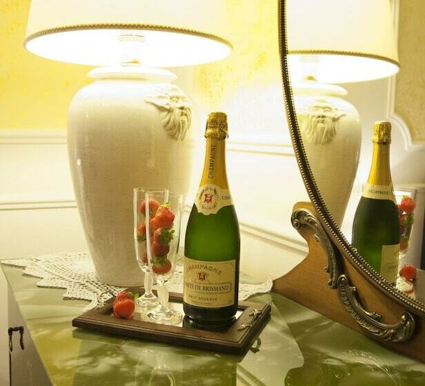 جناح عائلي, Palazzo Salini Luxury B&b