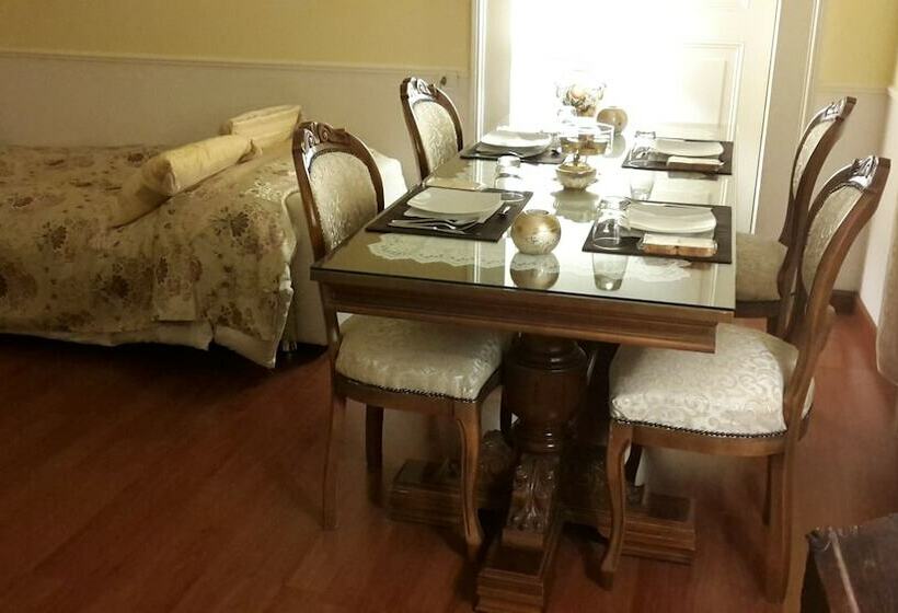 جناح عائلي, Palazzo Salini Luxury B&b