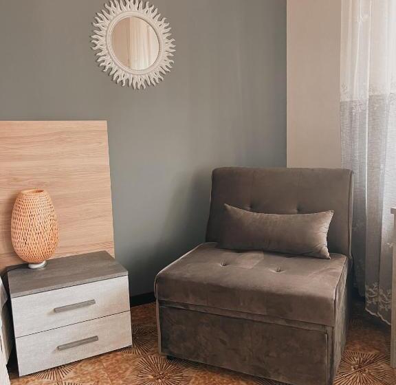 Normál háromágyas szoba külső fürdőszobával, B&b Doña Flor