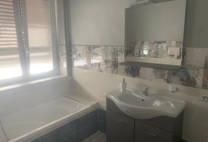 اتاق استاندارد, Le Stanze Di Dalia