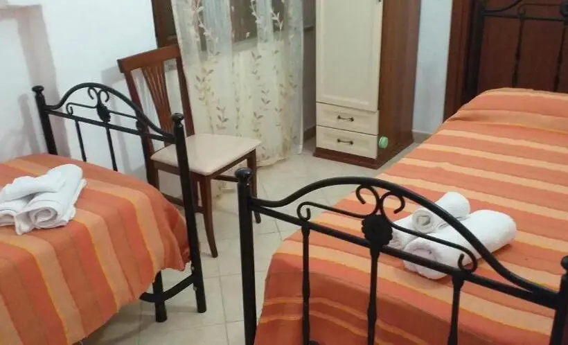 اتاق استاندارد یک نفره, Villa Paola