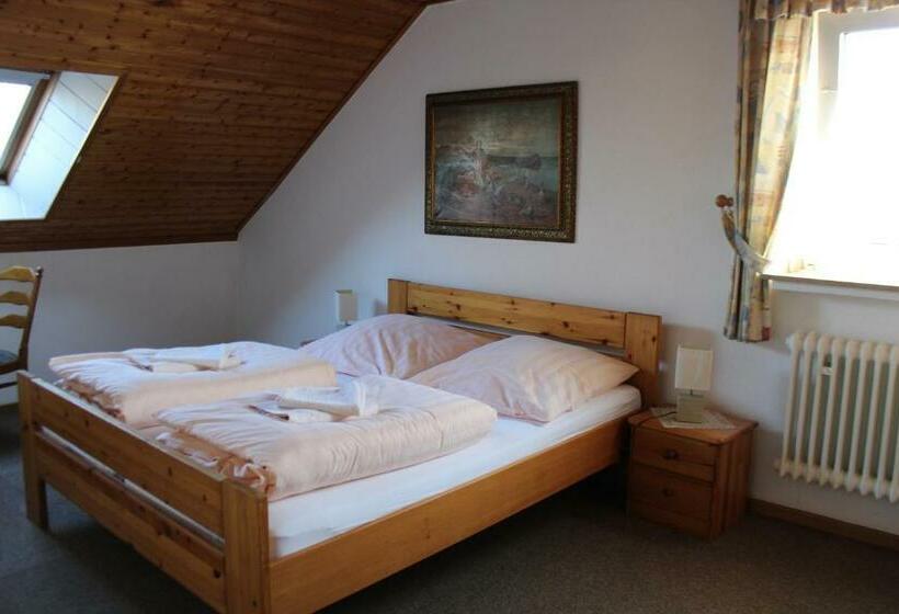 经济房, Restaurant Olympia