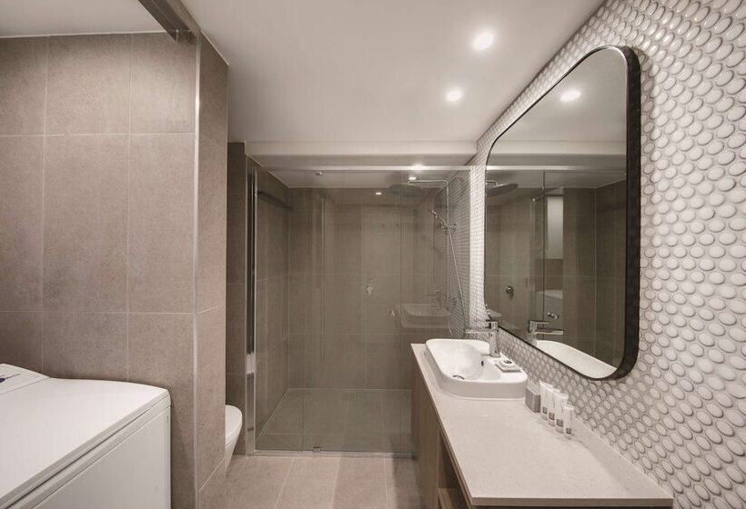 Апартаменты 2 Спальни, Adina Apartment Hotel Coogee Sydney