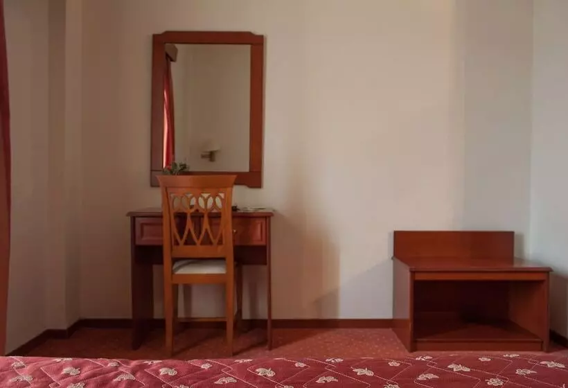 Chambre Standard Individuelle Vue Mer, Art Pythia