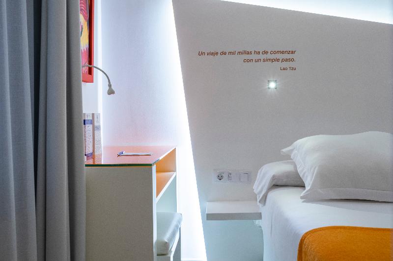 اتاق استاندارد یک نفره, Atarazanas Malaga Boutique