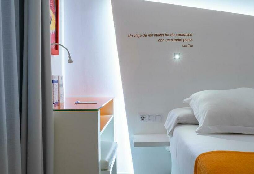 اتاق استاندارد یک نفره, Atarazanas Malaga Boutique