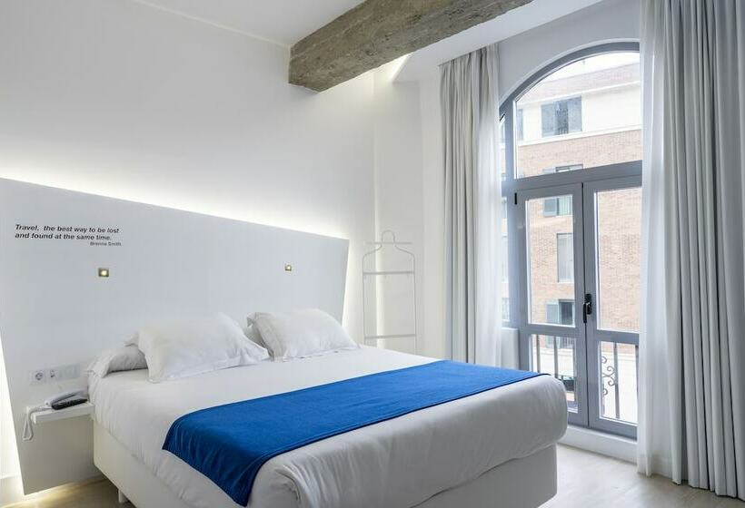 اتاق سوپریور, Atarazanas Malaga Boutique