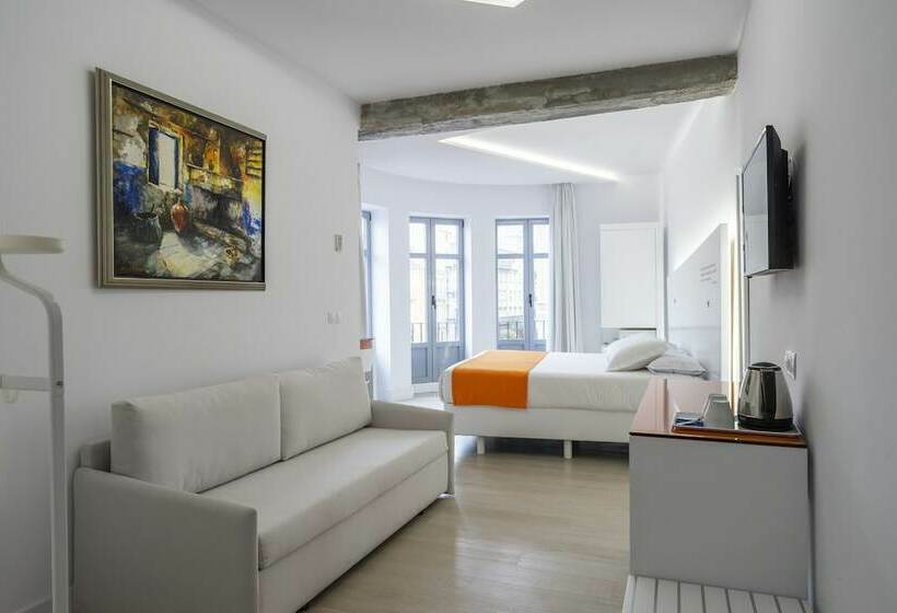 مجموعه ویستا شهر, Atarazanas Malaga Boutique