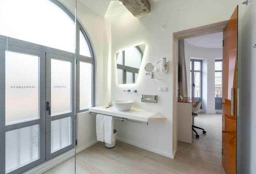 مجموعه ویستا شهر, Atarazanas Malaga Boutique