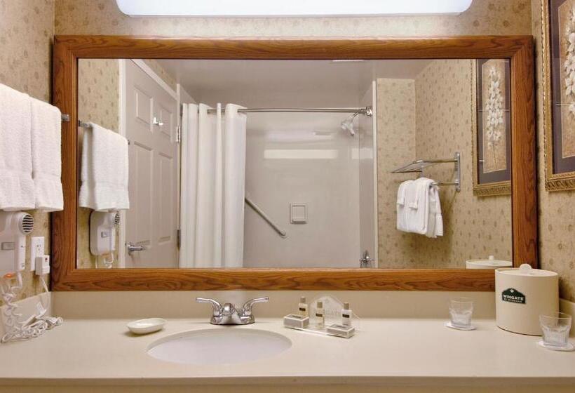 اتاق استاندارد با تخت بزرگ, Best Western Inn & Suites Rutland Killington