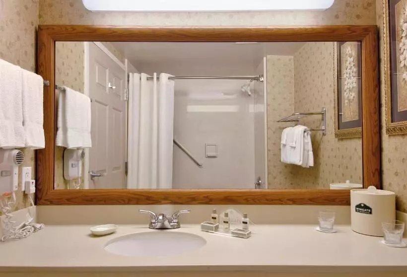 キングサイズベッドのスタンダードルーム, Best Western Inn & Suites Rutland Killington
