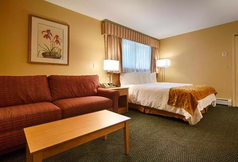キングサイズベッドのスタンダードルーム, Best Western Inn & Suites Rutland Killington