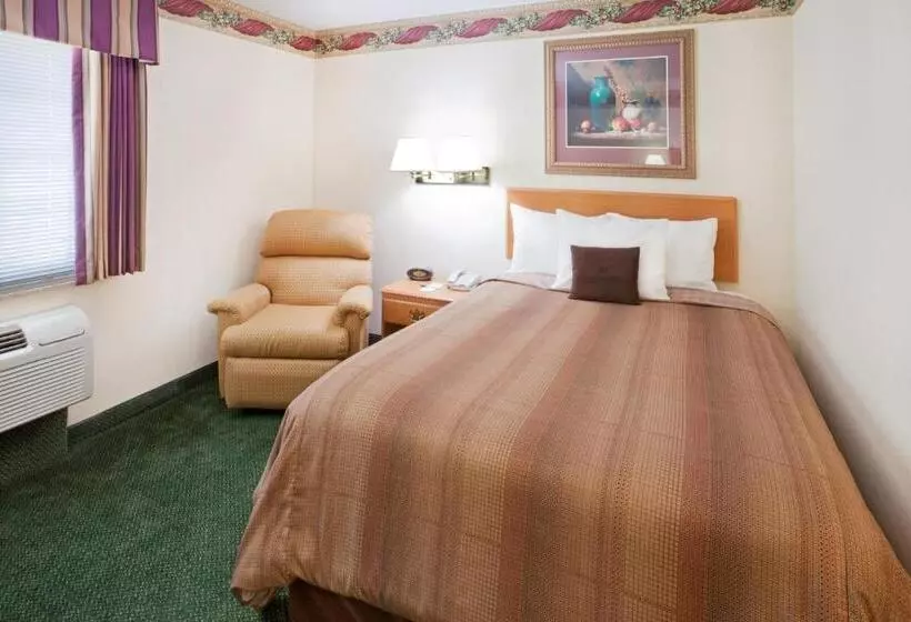 اتاق استاندارد برای معلولان, Candlewood Suites Tyler, An Ihg