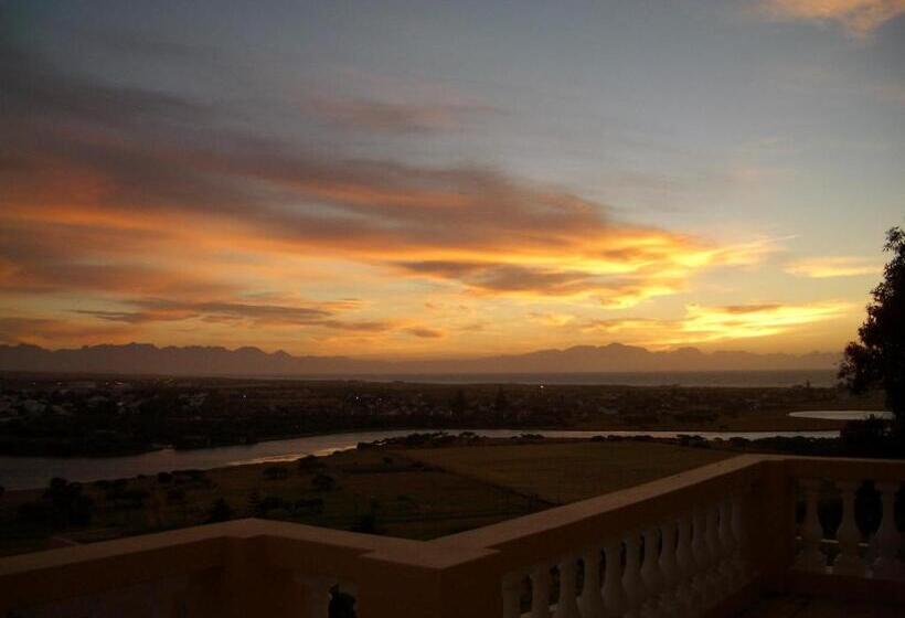 デラックススイート, Colona Castle