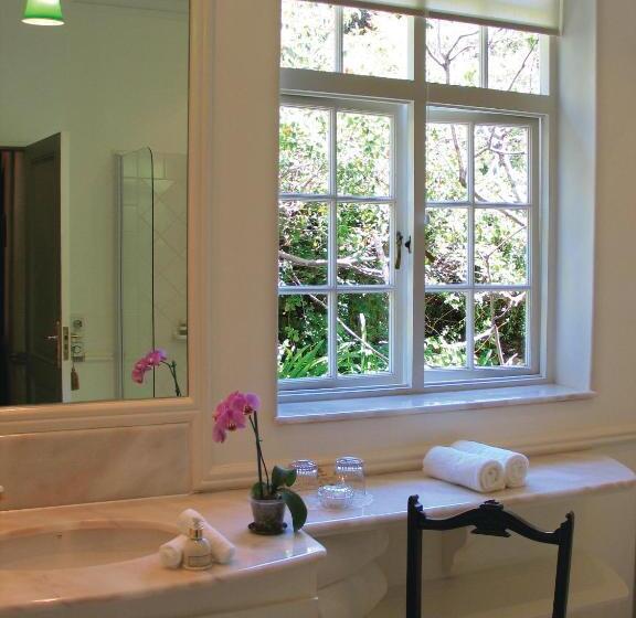 スーペリアールーム, Colona Castle