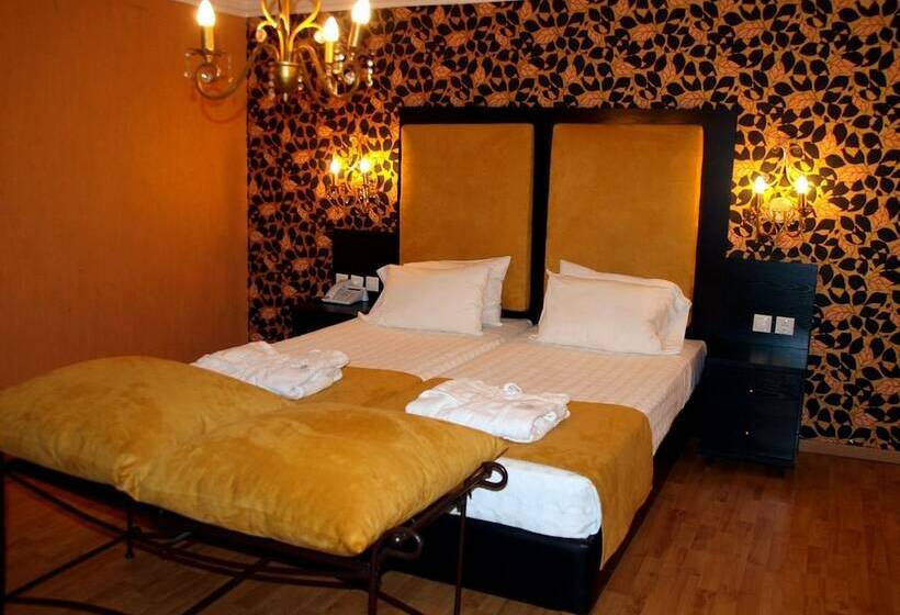 Standardrum, Delphi Art