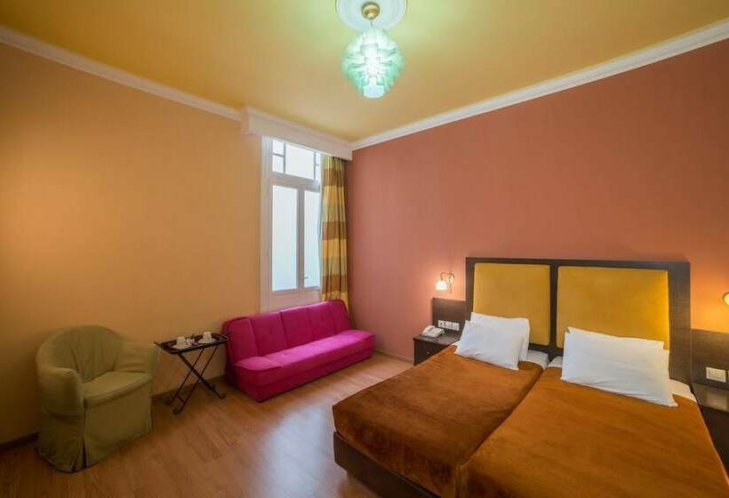 Standardrum, Delphi Art