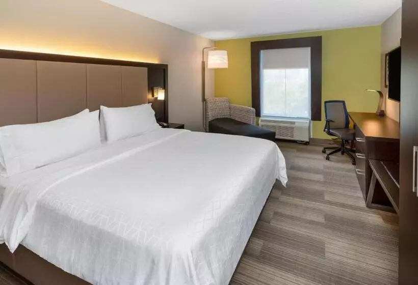 キングサイズベッドのスタンダードルーム, Holiday Inn Express Minden, An Ihg