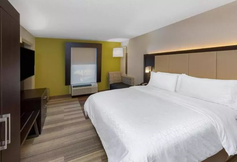 キングサイズベッドのスタンダードルーム, Holiday Inn Express Minden, An Ihg