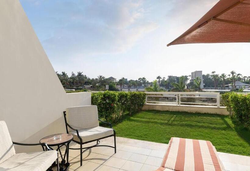 اتاق لوکس با تخت بزرگ, Jw Marriott Hotel Cairo