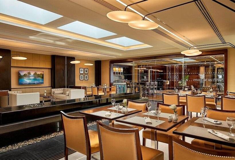 سوییت جونیور, Jw Marriott Hotel Cairo