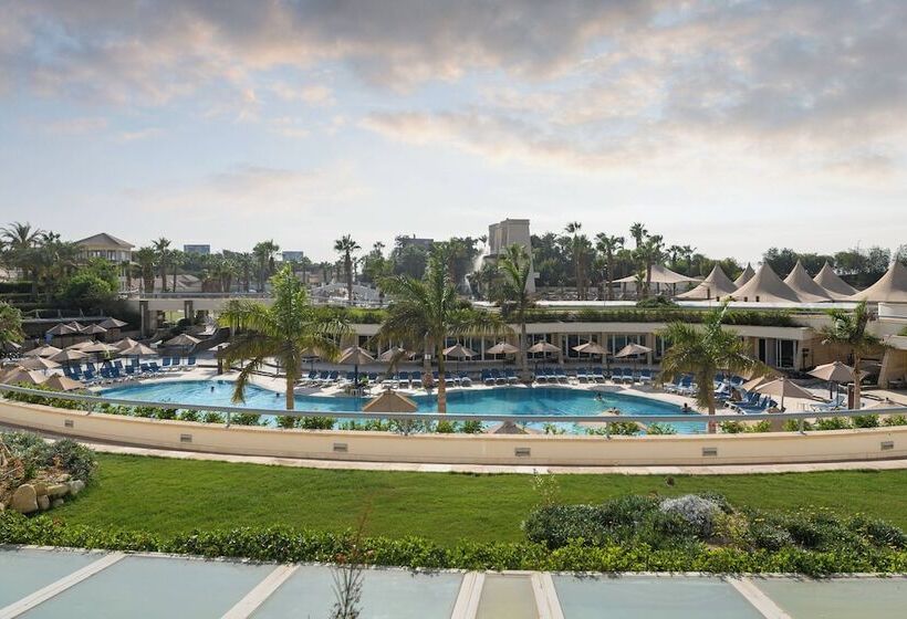 اتاق لوکس با تخت بزرگ, Jw Marriott Hotel Cairo