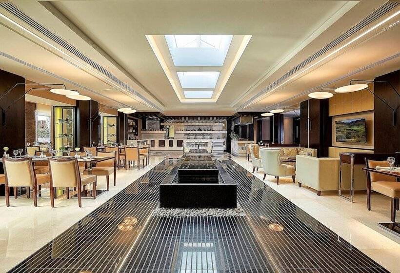 سوییت اجرایی, Jw Marriott Hotel Cairo