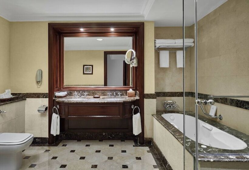 سوییت اجرایی, Jw Marriott Hotel Cairo